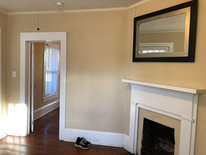 Alcove Rooms's room