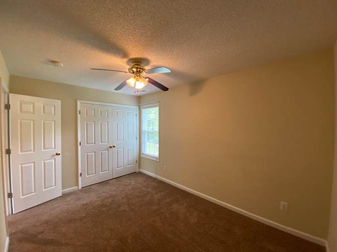 Alcove Rooms's room