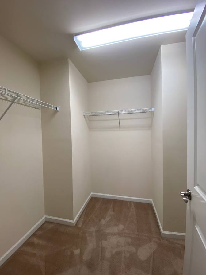 Alcove Rooms's room