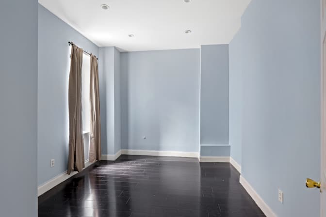 Sam June's room