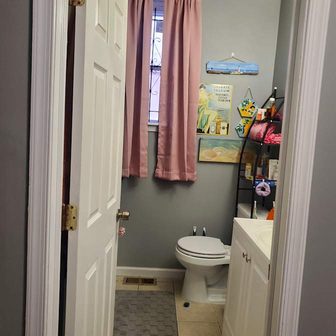 Kelly's room