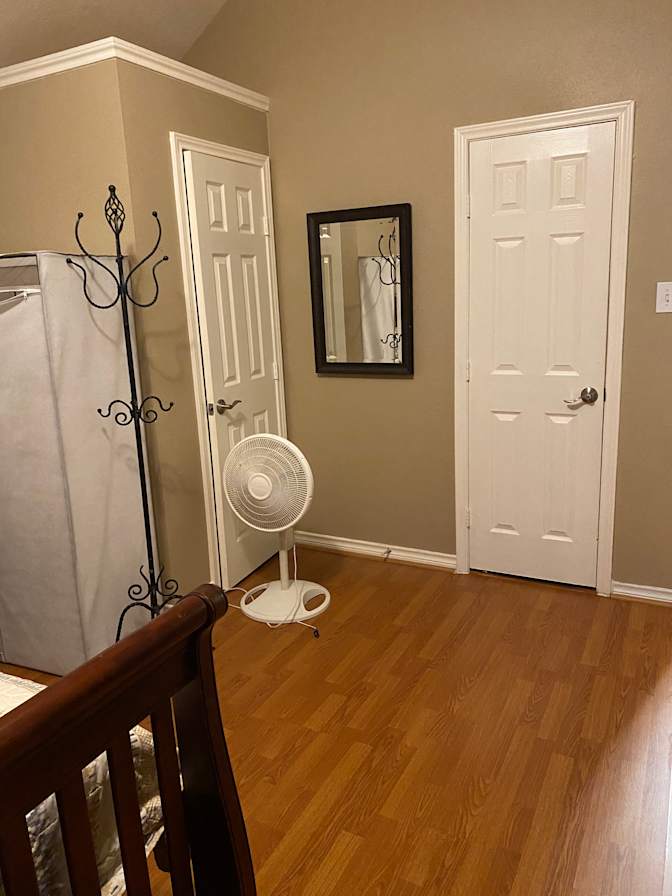Carmen's room