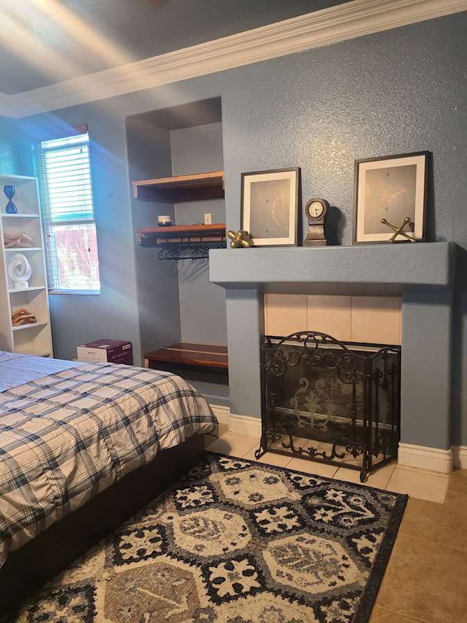 Gwen's room