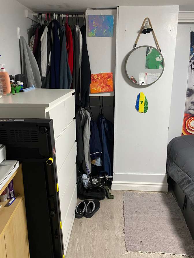 Zee's room