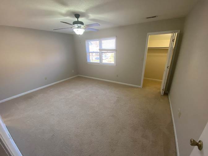 Alcove Rooms's room