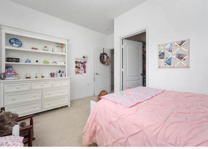 lisa's room