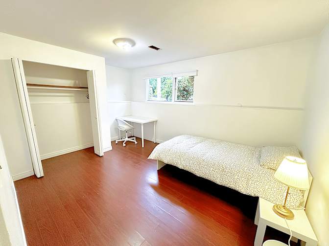 Hamid Reza's room