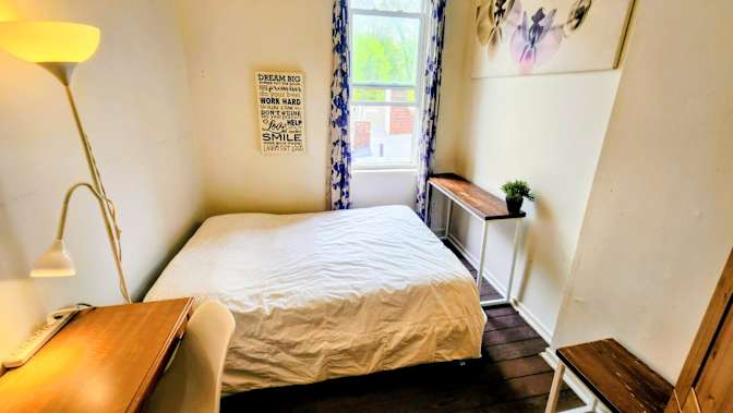 Laure's room