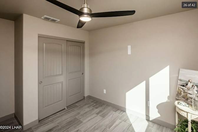 Khris's room