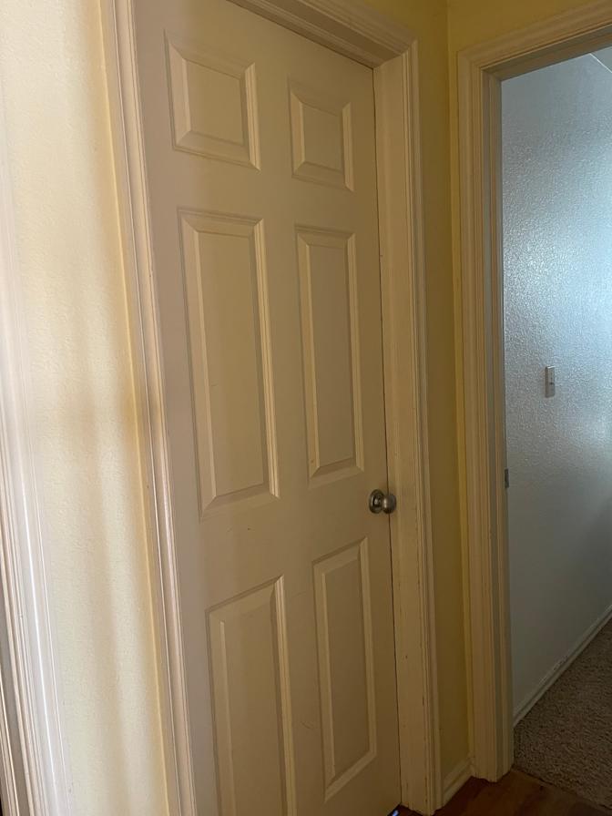 Riana's room