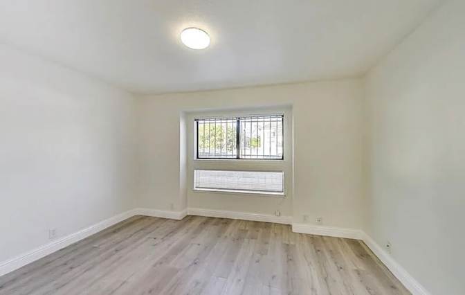 Tariq's room