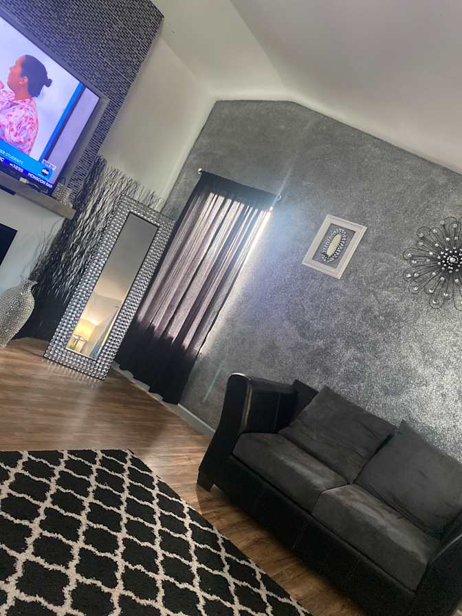 Lorenzo's room