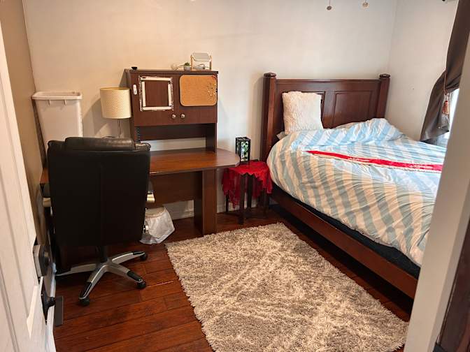 Dennis's room