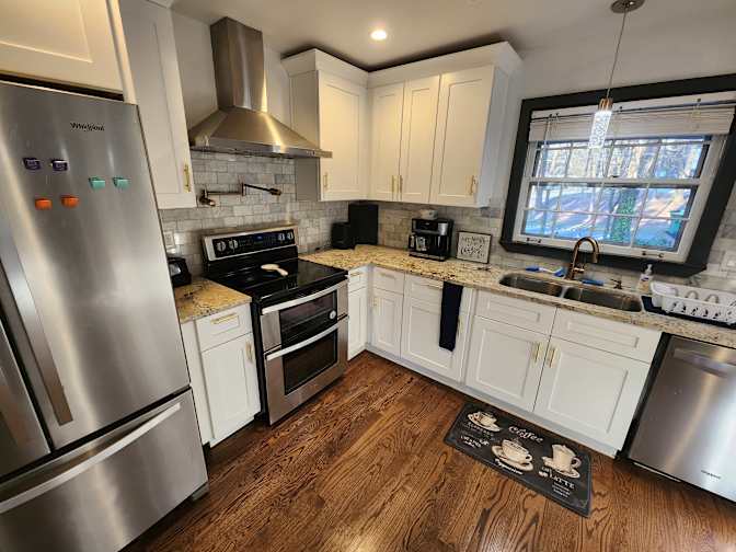 CL&C Property Management and Consulting's room