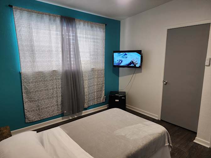 Jose's room