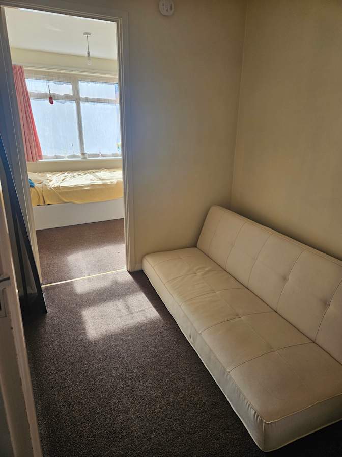 Lizzy's room