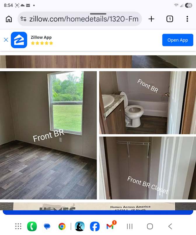 DeShawn's room