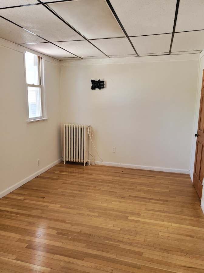 Chris 's room