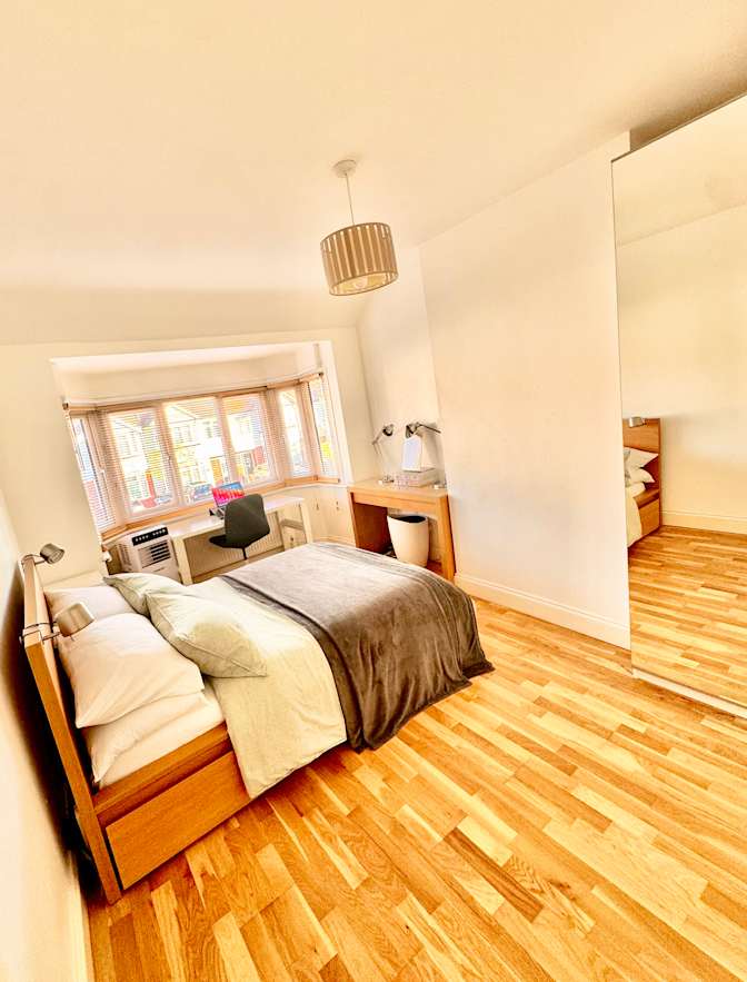 Kiki's room