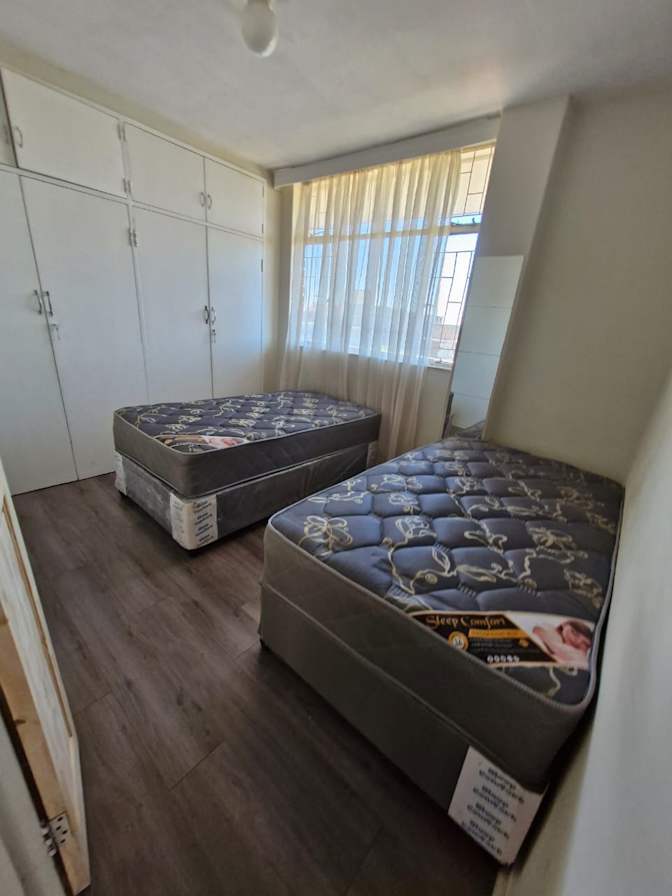 Hitekani's room