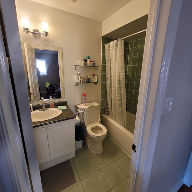 John Frantzis's room