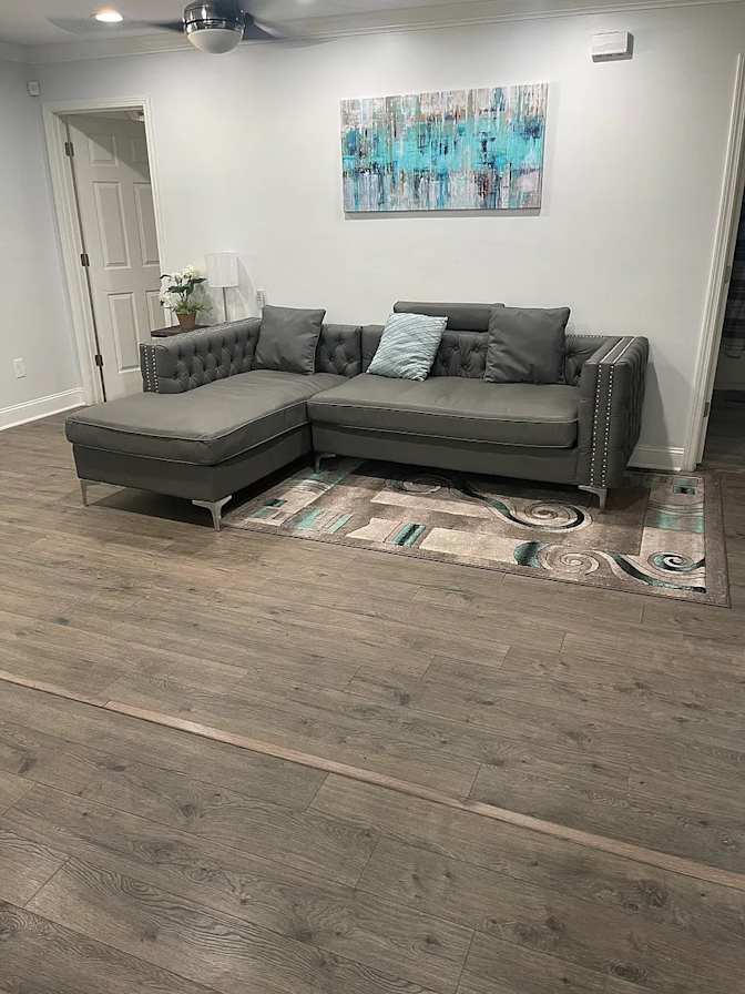 Alcove Rooms's room