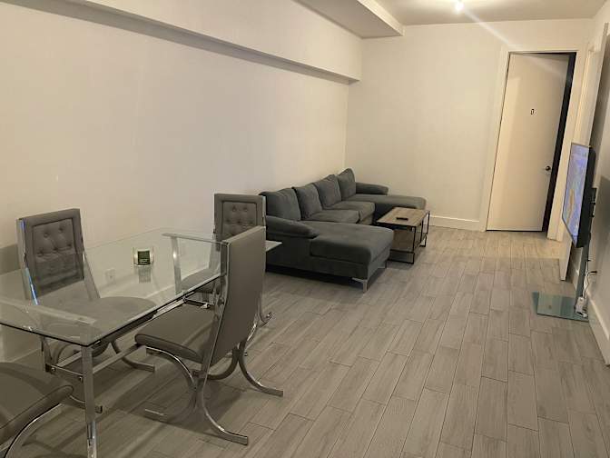 BROOKLYN APARTMENT SHARE LONG OR SHORT TERM's room