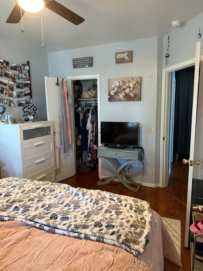 Alexis's room