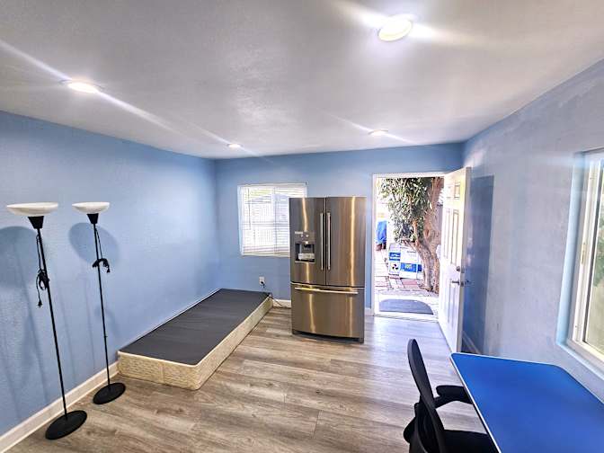 Preston Ellis Company's room