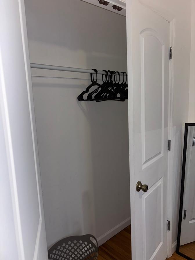 BROOKLYN APARTMENT SHARE LONG OR SHORT TERM's room