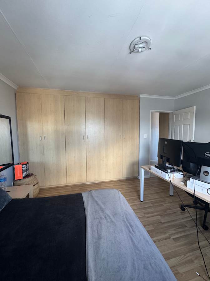 Ronard's room