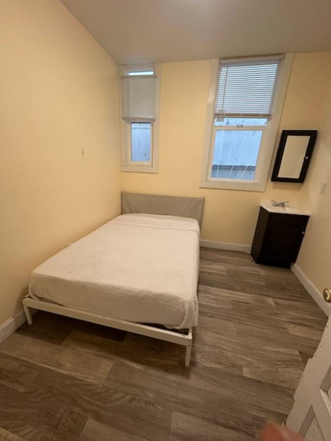 Ken Patel's room