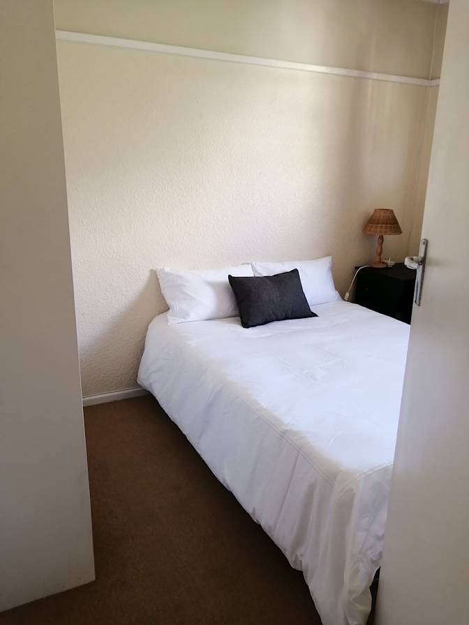 Dee's room