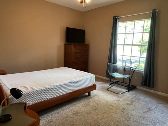 Dee's room