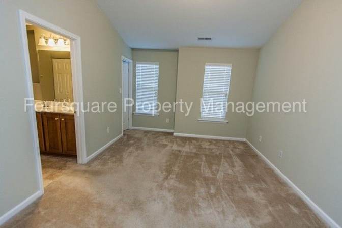 Alcove Rooms's room