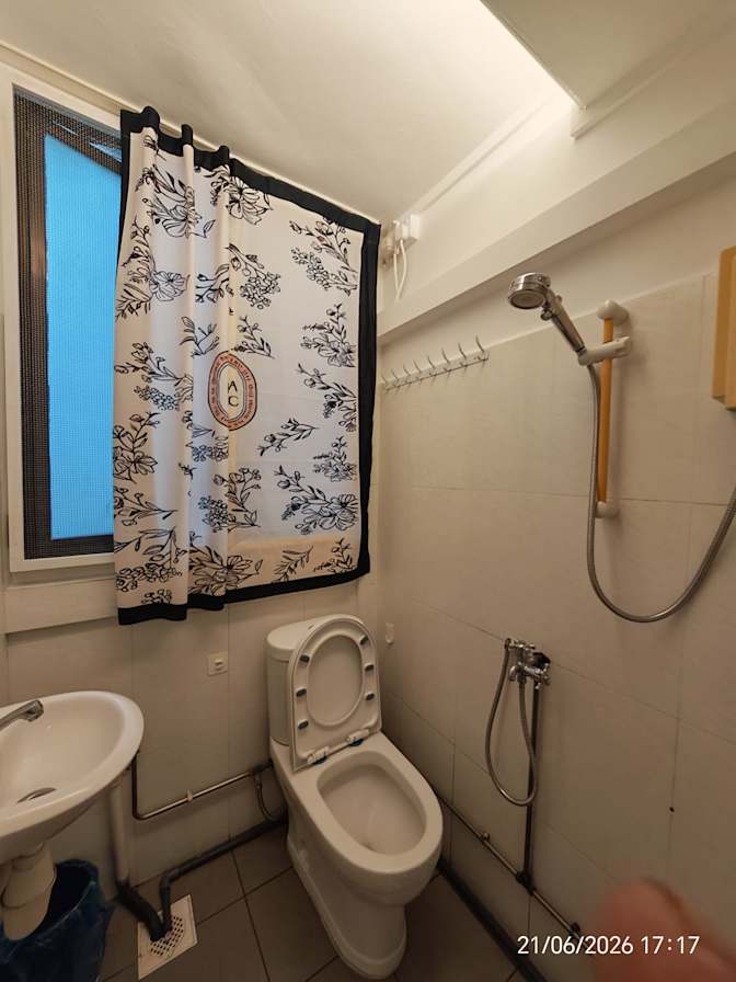 Winson Chew's room