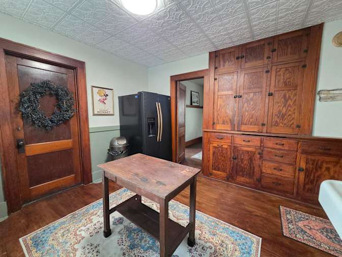 Ali's room