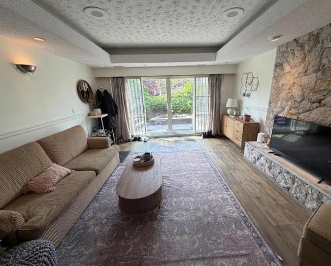 Jasmine's room