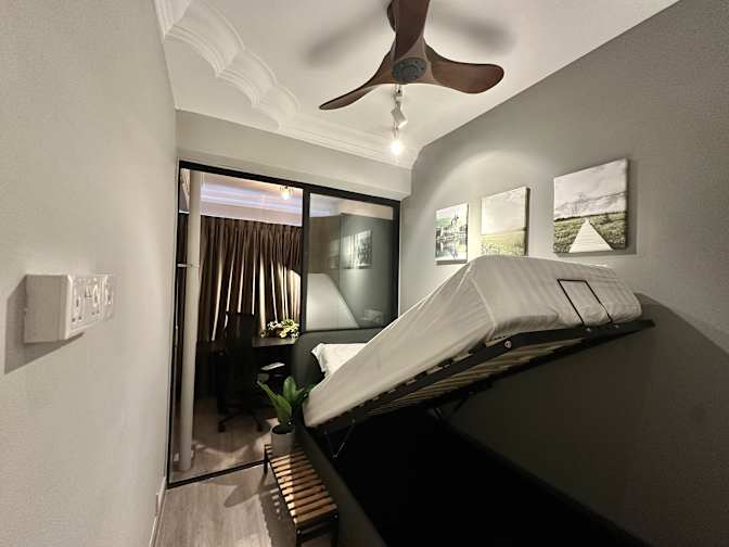 Claudia's room