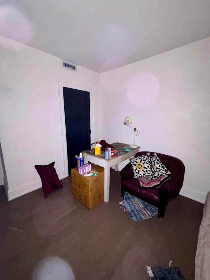 Elen's room