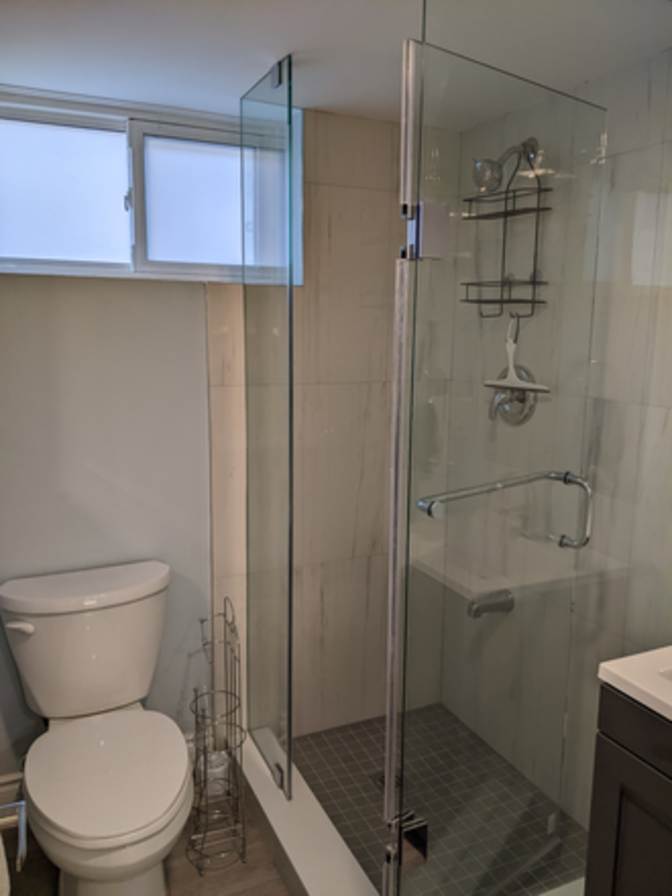 Slava Desanti's room