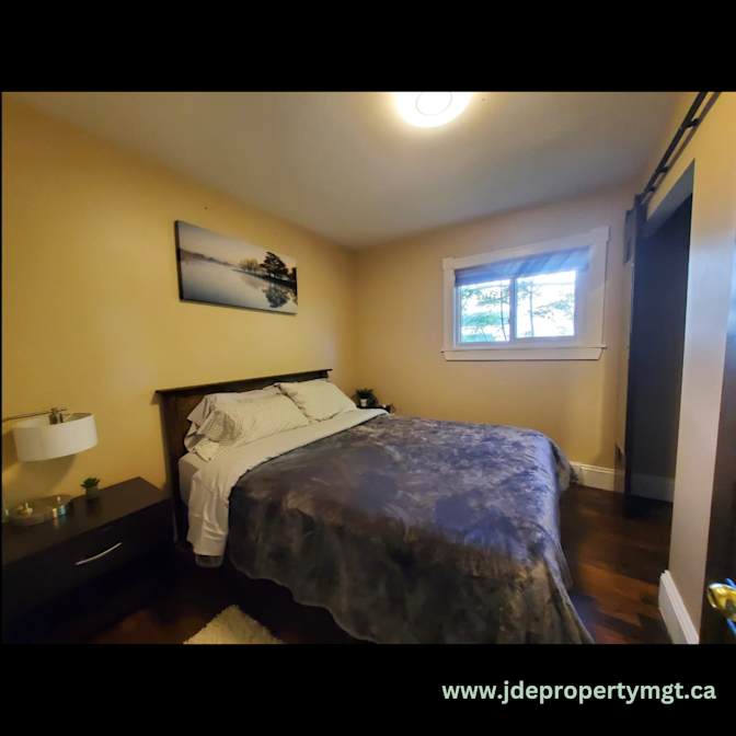 JDE Property Management Inc.'s room