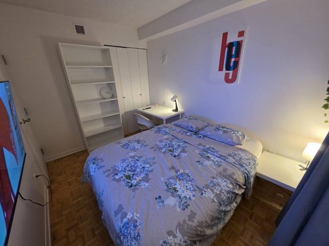 Meryem ikbal Yaman's room