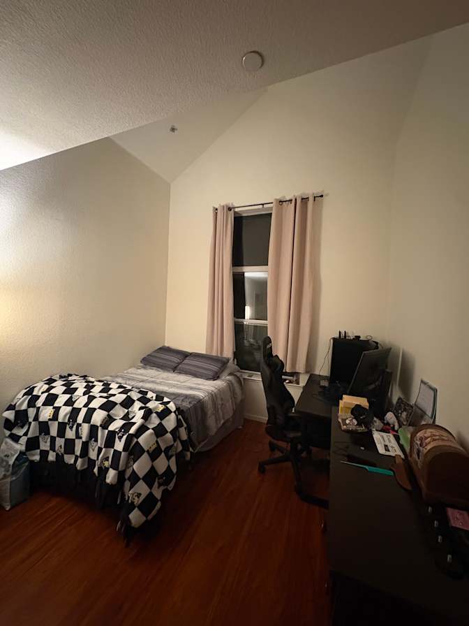Eddie's room