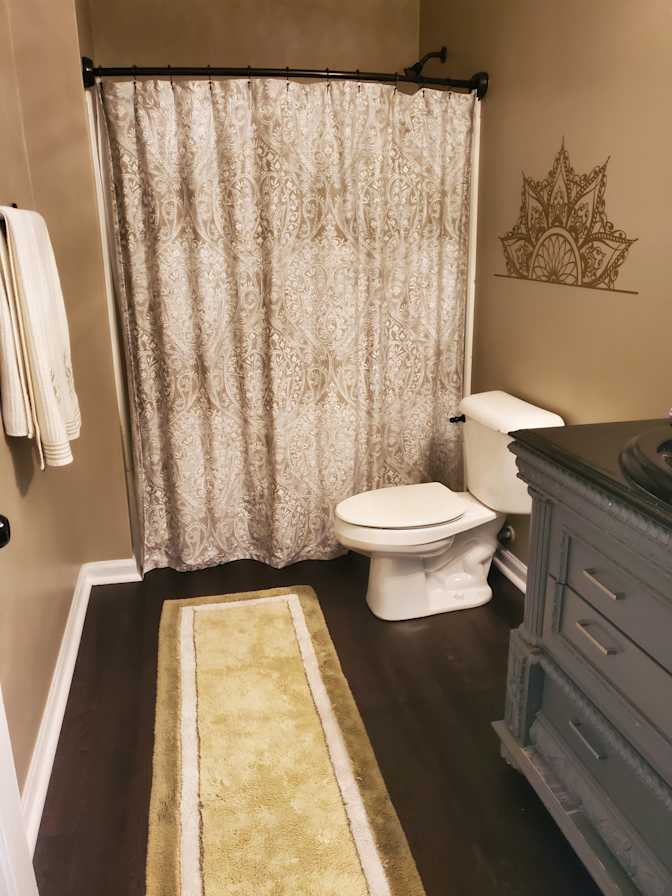 Lynette's room