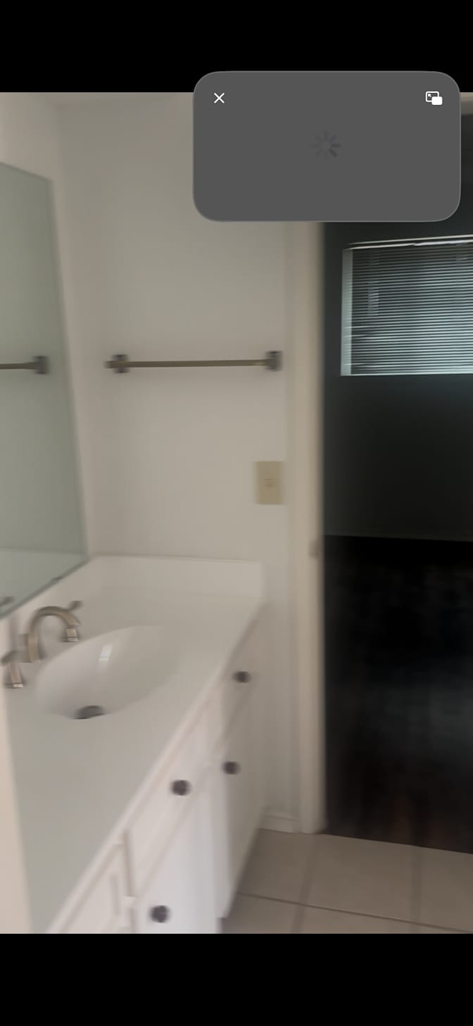 Kila Hamilton's room