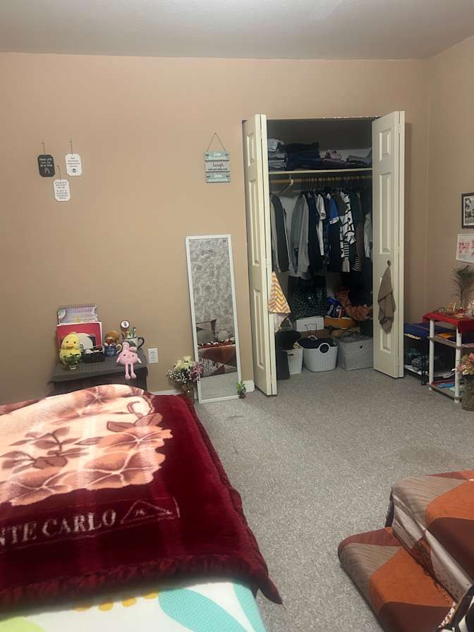 Bipan's room