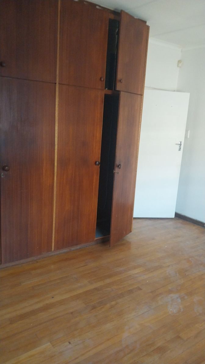 Robert's room