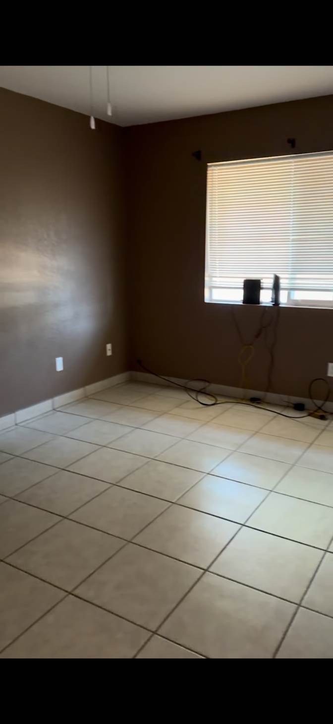 Derjuan Ward's room
