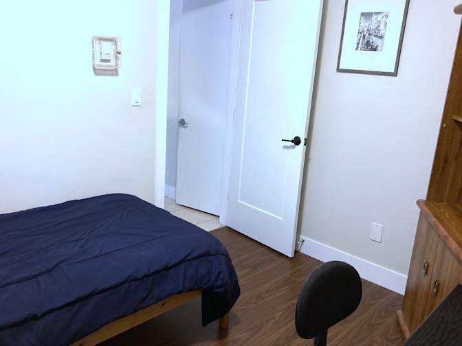 Safe Stay Vancouver's room